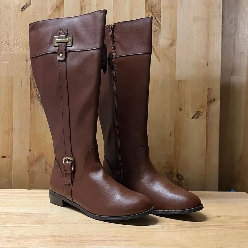 Karen Scott Deliee Riding Boots Womens 8.5W Wide Calf Cognac Brown Side Zip  NWB